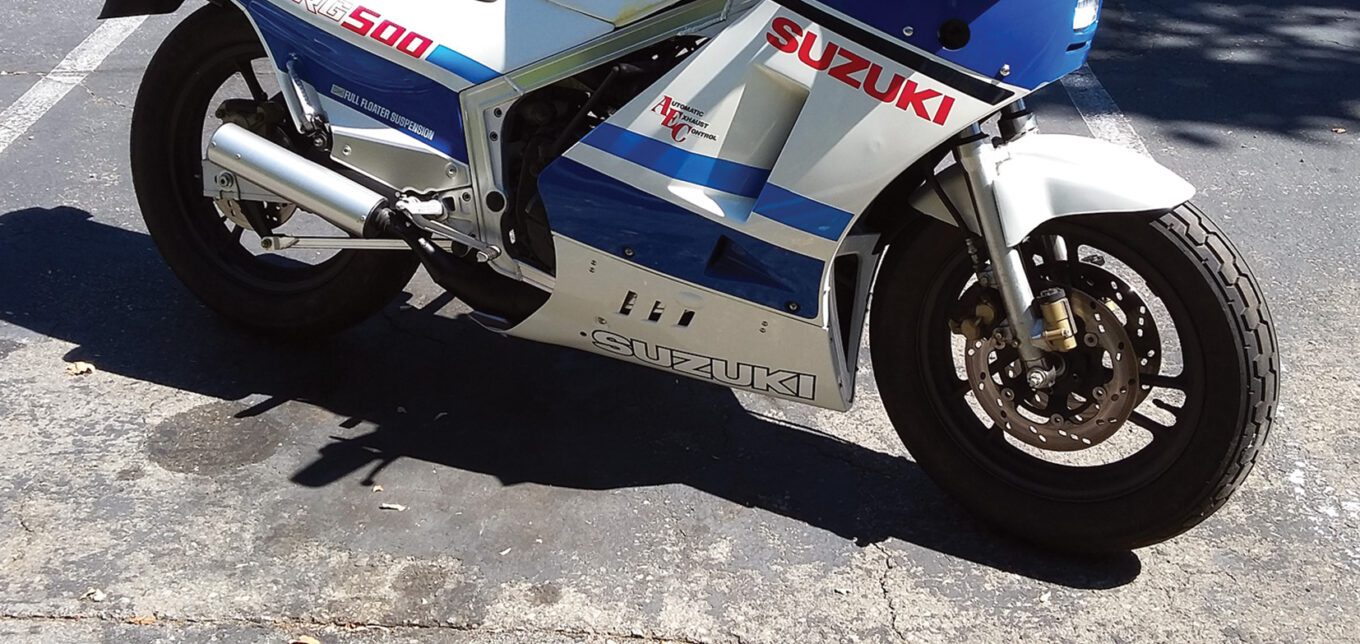 シボローカ Joe Carrillo's 1986 Suzuki RG500 Gamma - Motorcycle Classics